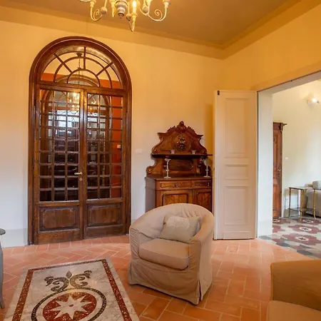 Violetta Villa Villastrada (Umbria)
